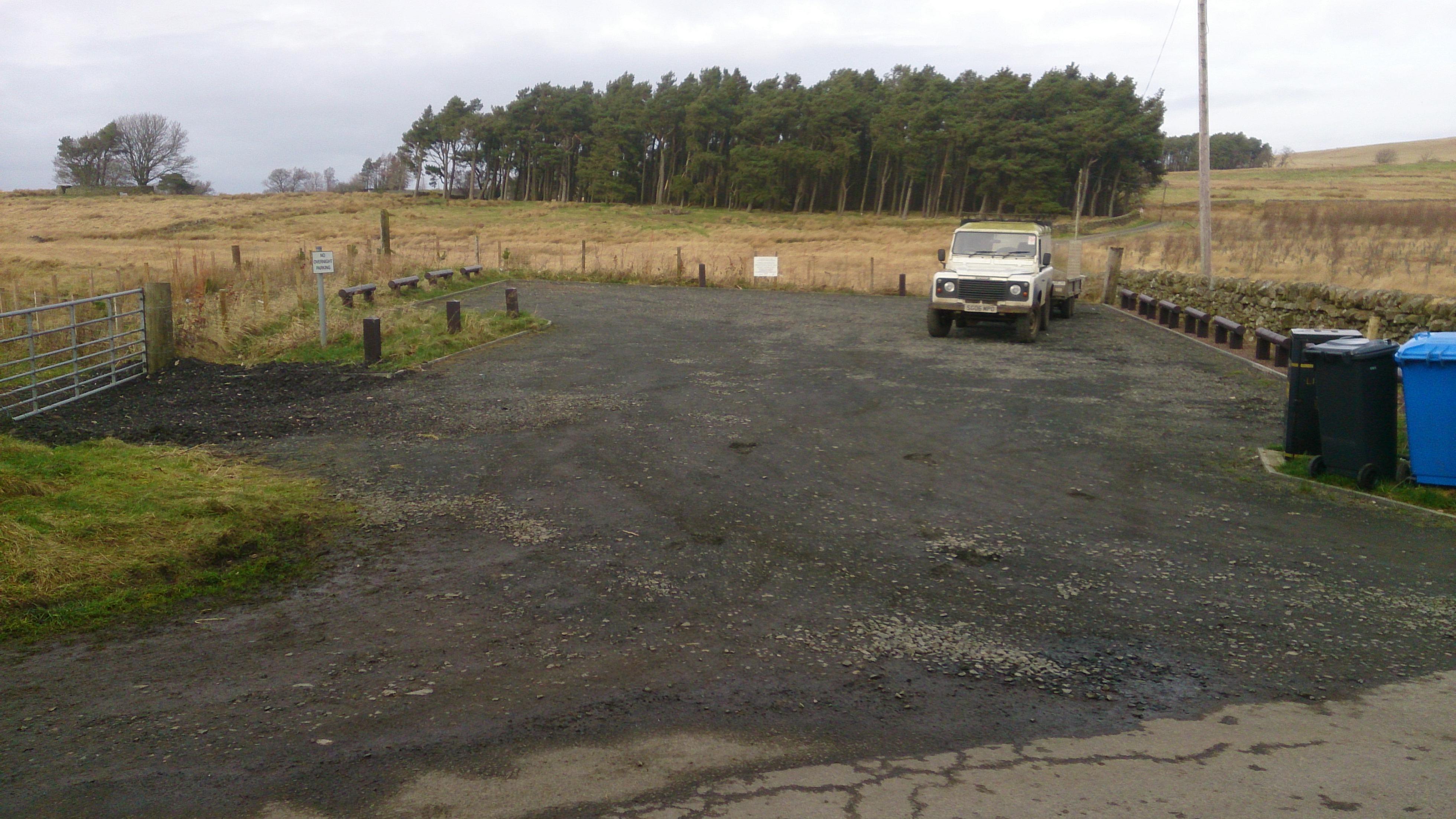 Land Rover in Harperrig car park